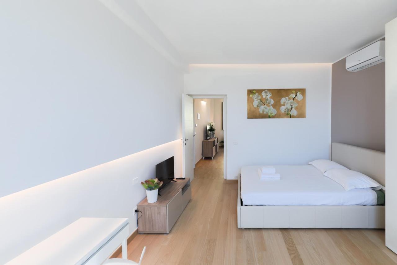DUOMO-PORTA VENEZIA - Suite Deluxe Milano Eksteriør billede